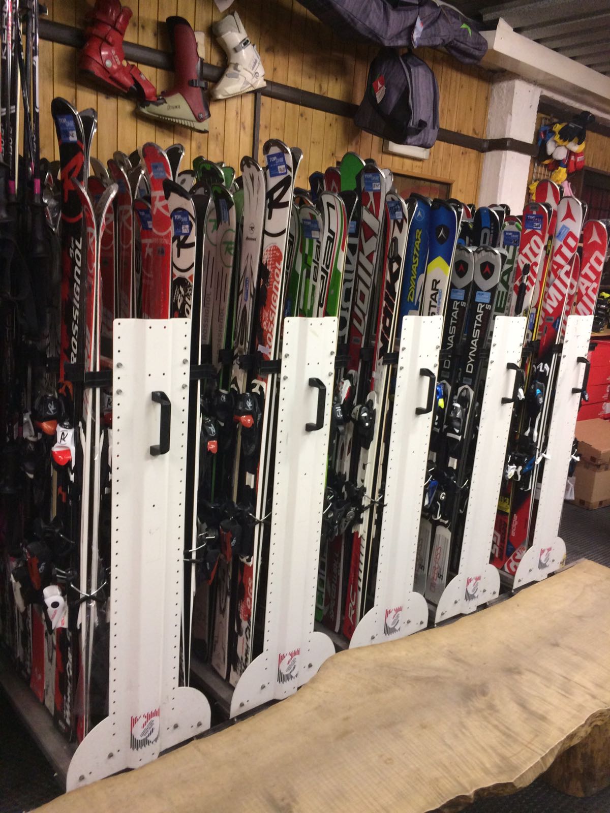 Взять лыжи в прокат